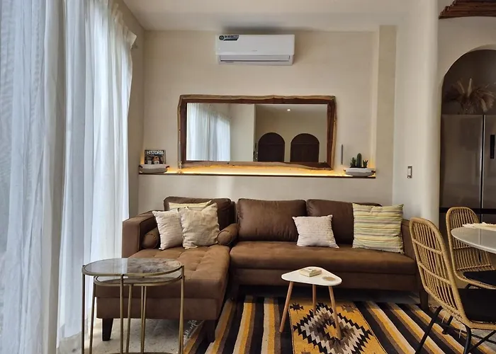 Premiere Villa Near The Beach