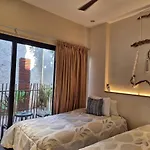 Premiere Villa Near The Beach